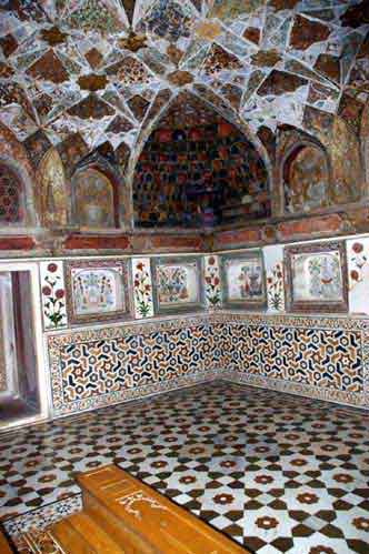 Agra mausole Itimad-ud-Daulah