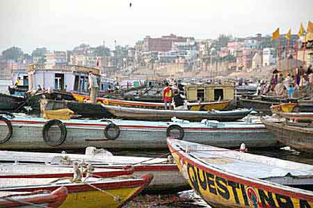 gaths sur le gange Inde Varanasi Benars