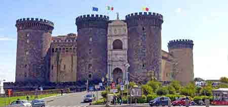 Nouveau chateau Castel Nuovo Naples