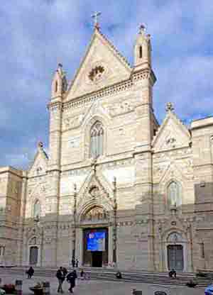 Naples - le Duomo