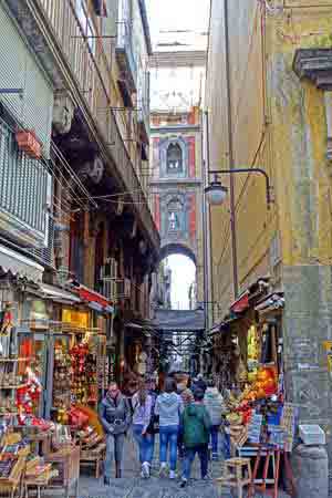 Naples Via dei tribunali