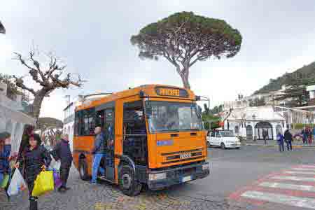 bus reliant Capri et Anacapri 