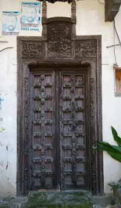porte ancienne de Mombasa Kenya