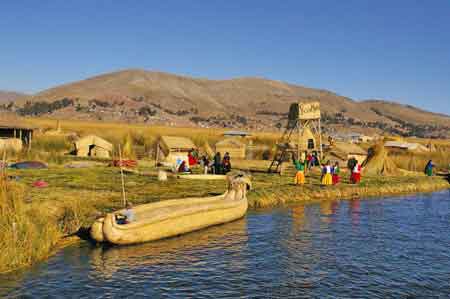 Pérou Lac Titicaca Iles flottantes Uros  