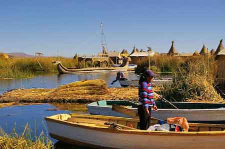 Pérou Lac Titicaca Iles flottantes Uros  