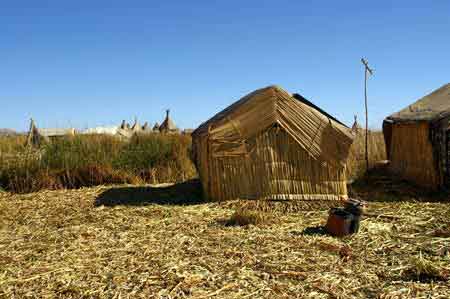 Pérou Lac Titicaca Iles flottantes Uros  