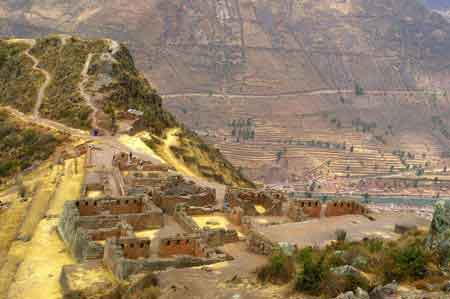 Pérou Pisac la vallée sacrée des Incas  