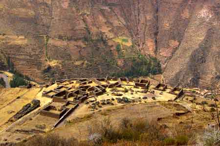 Pérou Pisac la vallée sacrée des Incas  