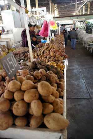 marché de San Pedro Cuzco Perou