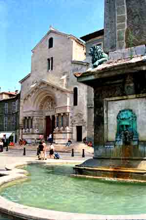 Arles : Saint Trophime