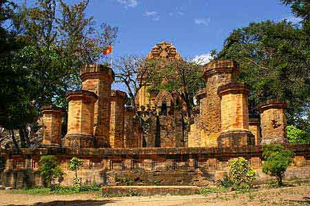 temple   Cham  Vietnam