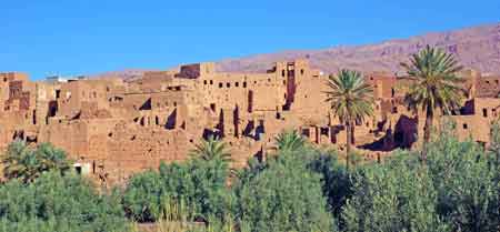 Village fortifié Ksar  dans la vallée du Todra