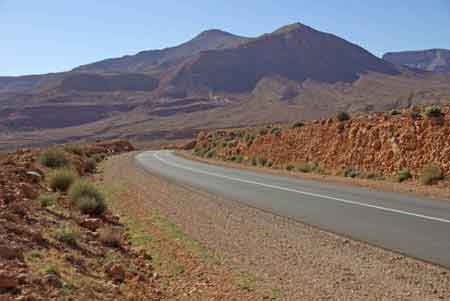 barrage aux environs d'Erfoud