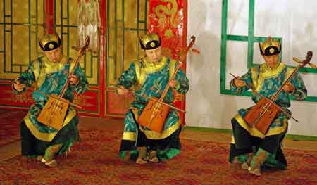 Oulanbator, Ensemble Tumen Ekh Mongolie