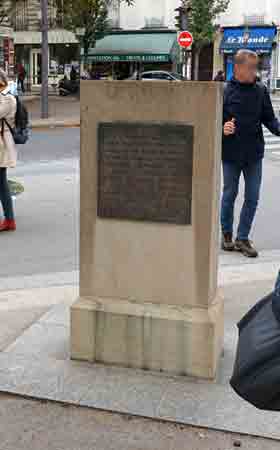 Paris la butte aux Cailles - place Paul Verlaine, aerostat