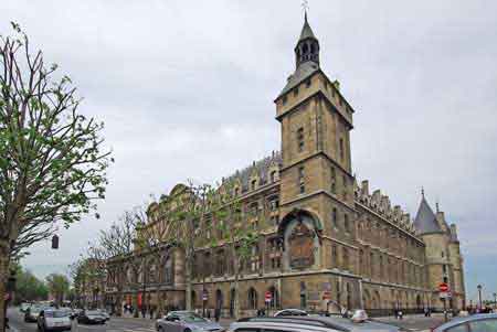 Paris Palais de Justice