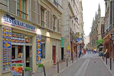 Paris Quartier Latin rue St Severin  