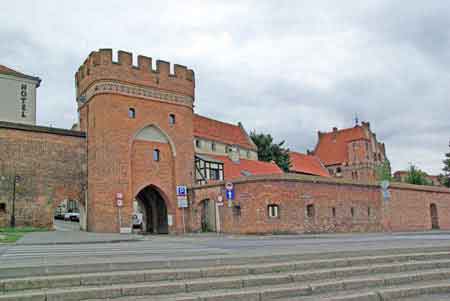 Torun  remparts Pologne