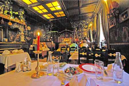 St Petersbourg restaurant Georgien Katz