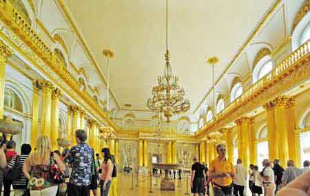 St Petersbourg: le palais d'hiver et le musée de l'hermitage