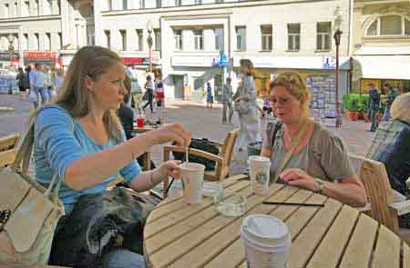 La rue piétonne Arbat à  Moscou