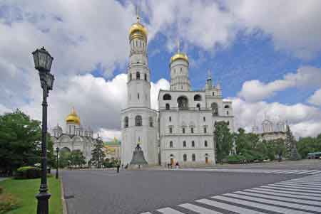 place des cathédrales du Kremlin  Moscou
