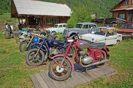 Listvyanka sur le lac Baïkal Sibérie Russie