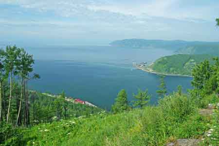 le pic Tchersky à Listvyanka  - lac Baïkal  Sibérie  