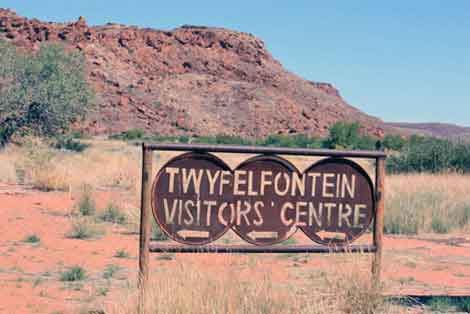 entrée de Twyfelfontain Namibie