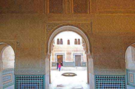 Alhambra de Grenade   palais Nazaries Andalousie