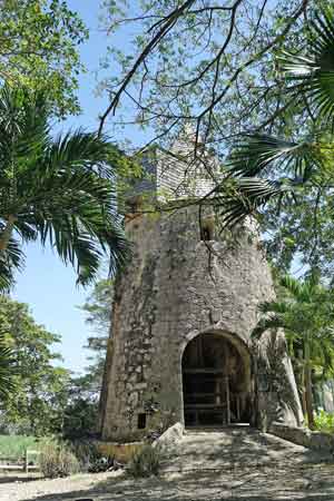 Distillerie Damoiseau Le Moule Guadeloupe