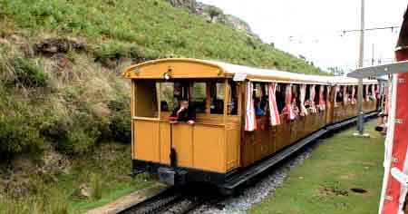 la Rhune, train, chevaux, pays basque 