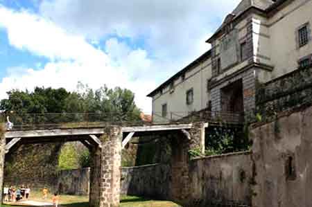 Saint Jean Pied de Port pays basque francais route de Saint Jacques de Compostellle