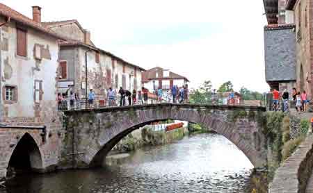 Saint Jean Pied de Port pays basque francais route de Saint Jacques de Compostellle