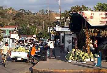 Costa Rica,Le front de mer  Quepos 