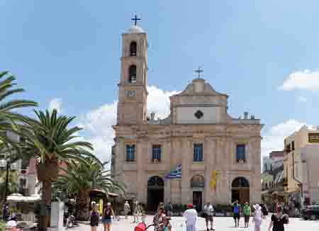 La cathedrale place Patriarchou Athinagora