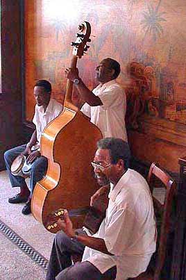 Cuba, orchestres Le musée du Rhum la Havane  