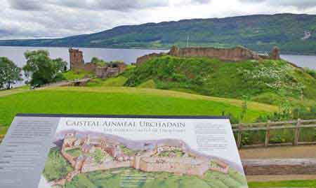 Highlands Ecosse Urquhart castle sur le loch Ness