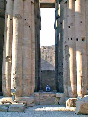 Temple de Louxor vallée du nil Egypte