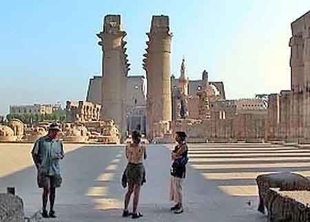 Temple de Louxor vallée du nil Egypte