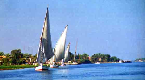 Croisiere en felouque sur le nil Egypte