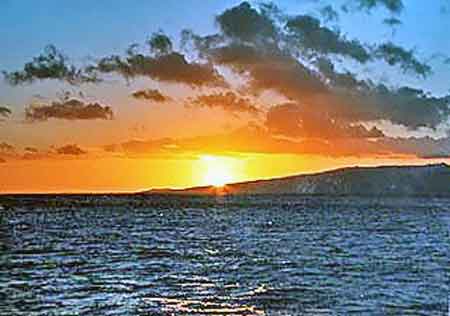 Honolulu sunset cruise Ohau Hawaii