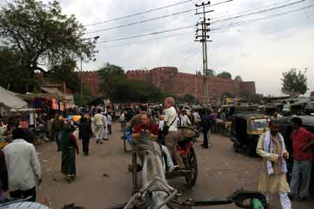 Agra ville circulation train