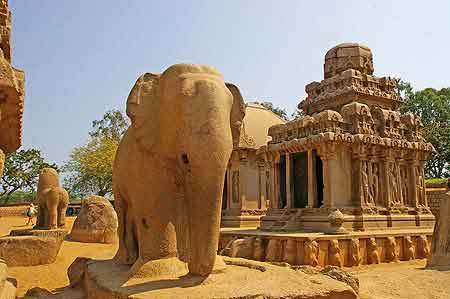 Inde Tamil Nadu Les Rathas de  Mamallapuram