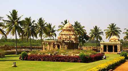 Temple à Gongaikondacholapuram Inde Tamil Nadu