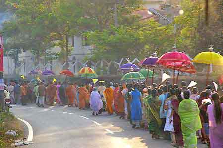 procession religieuse dans le Kerala