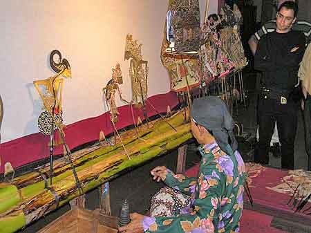 Indonesie théatre de marionnettes javanaises Yodjakarta 