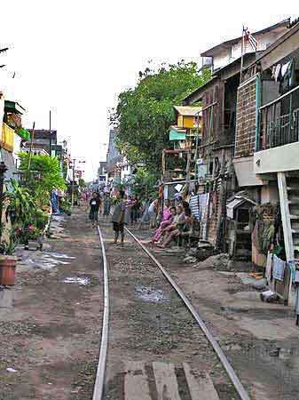 Indonesie Surabaya train pas comme les autres Java 