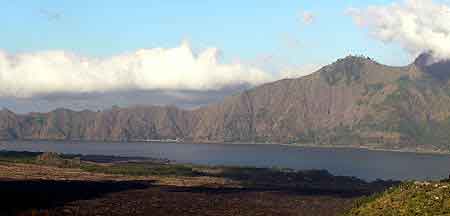 Mont et Lac Batur Bali	Indonsie