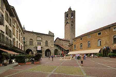 Bergame Ville Medievale Et Renaissance En Italie Du Nord Visite